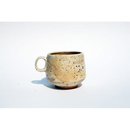 filizanka-do-espresso-wykuta-w-kamieniu.jpg