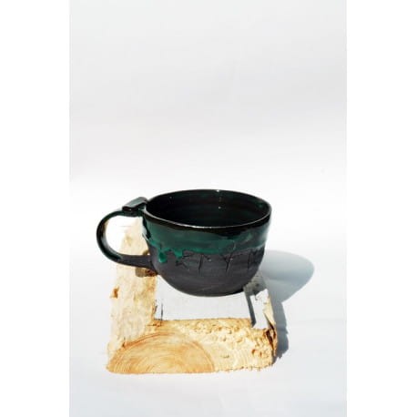 czarny-kubek-runy-szmaragdowo-zielony (2).jpg